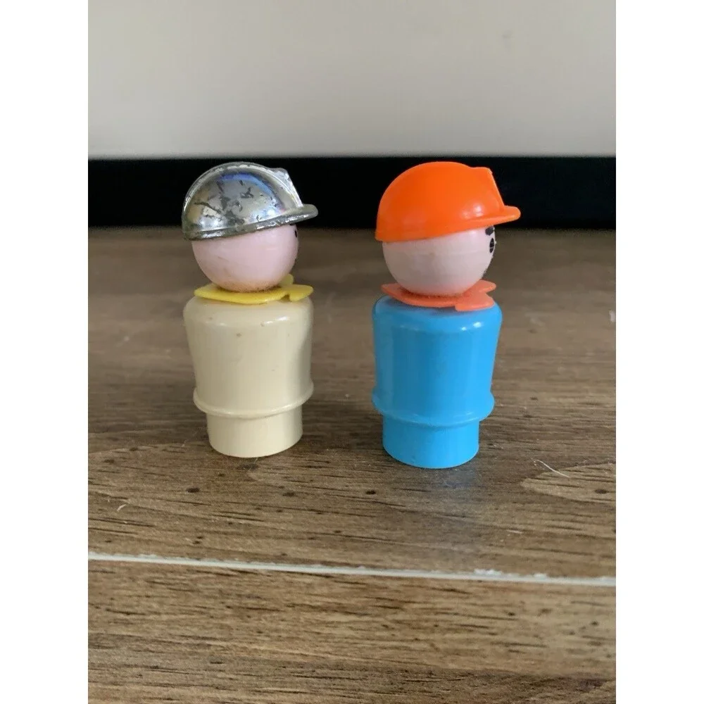 Fisher Price Little People Vintage Lot of 2 CONSTRUCTION WORKERS Men Dads Worker